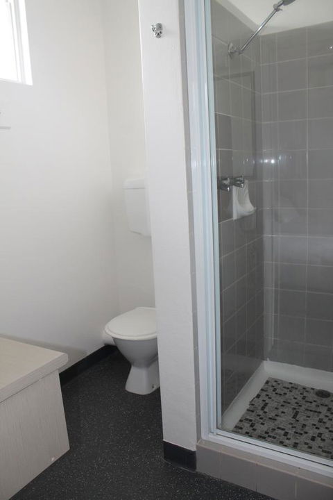 Rochester Motel - Hobart Tourism 18