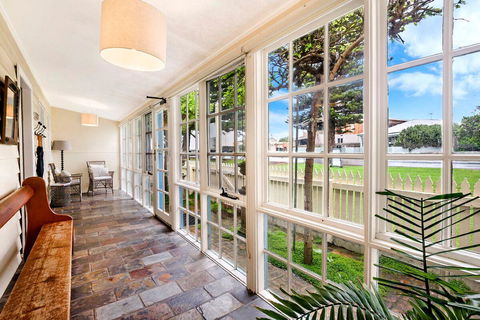 Edge17 Port Fairy Wharf - Hobart Tourism 8