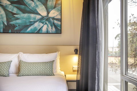 Nightcap At Excelsior Hotel - Tourism TAS 14