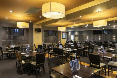 Nightcap At Excelsior Hotel - Tourism TAS 5