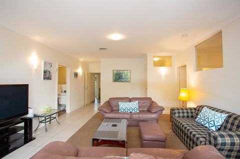 Austral Place 88 Via Merri River - Hobart Tourism 6