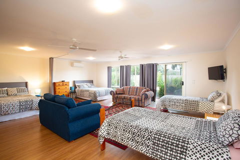 Austral Place 88 Via Merri River - Hobart Tourism 15