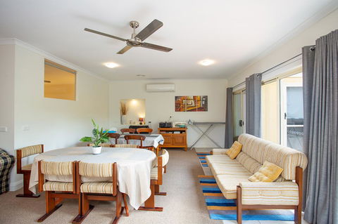 Austral Place 88 Via Merri River - Hobart Tourism 7