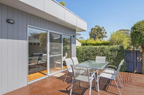 Bask At The Glade - Rejuvenate Stays - Hobart Tourism 7