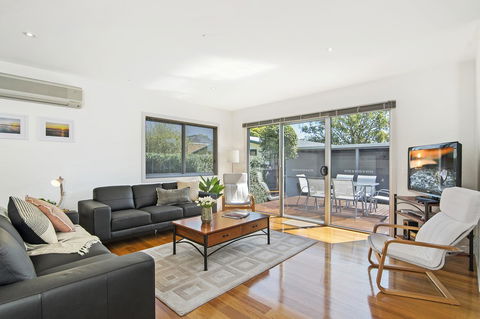 Bask At The Glade - Rejuvenate Stays - Hobart Tourism 0