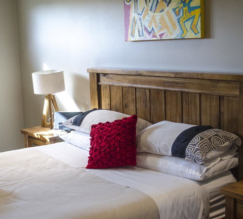 Corrugated Cottage - Tourism TAS 18