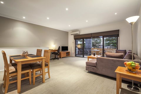 Quest Warrnambool - Tourism TAS 4