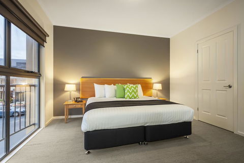 Quest Warrnambool - Tourism TAS 5