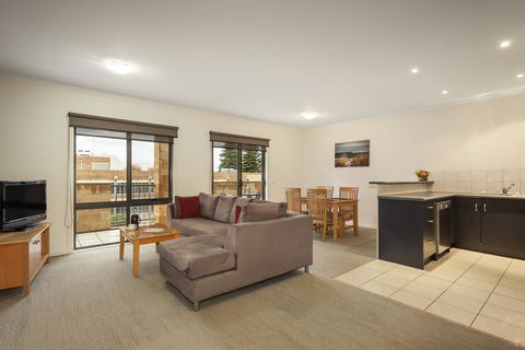 Quest Warrnambool - Tourism TAS 13