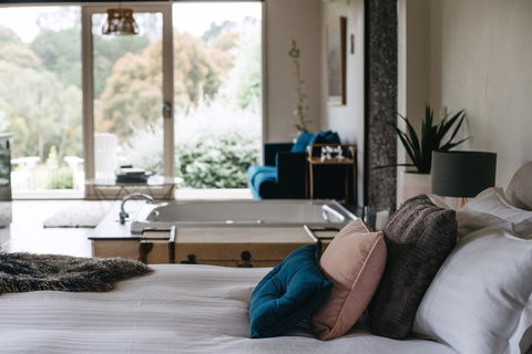 Polperro Villas - Hobart Tourism 7