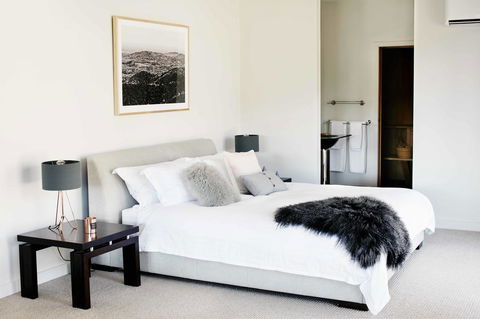 Polperro Villas - Hobart Tourism 15