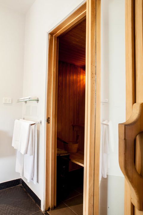 Polperro Villas - Hobart Tourism 2