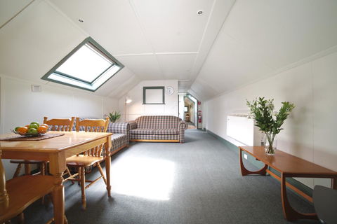 Ballarat Station Apartments - Hobart Tourism 11