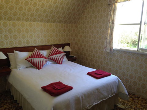 Swan Cove Beachfront - Hobart Tourism 14