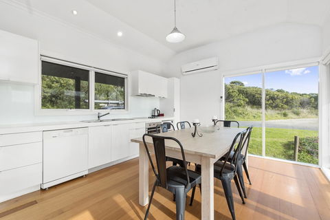 Johanna Seaside Cottages - Tourism TAS 3