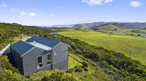 Johanna Seaside Cottages - Tourism TAS 10