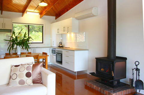 Johanna Seaside Cottages - Tourism TAS 24