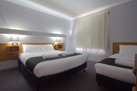Blue Whale Motor Inn & Apartments - Hobart Tourism 1