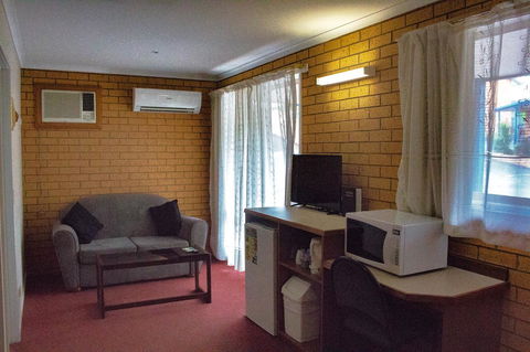 Blue Whale Motor Inn & Apartments - Hobart Tourism 5