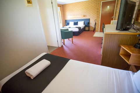 Blue Whale Motor Inn & Apartments - Hobart Tourism 12