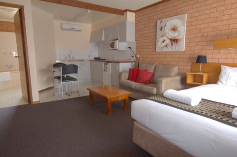 Blue Whale Motor Inn & Apartments - Hobart Tourism 20