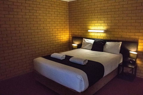 Blue Whale Motor Inn & Apartments - Hobart Tourism 10