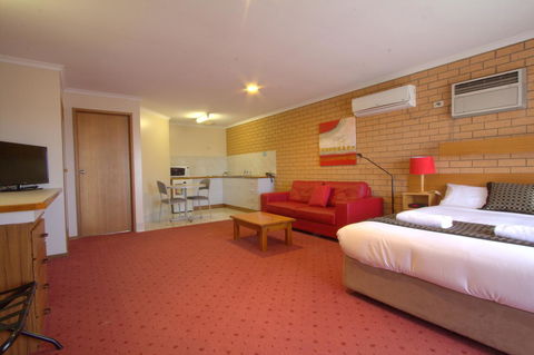 Blue Whale Motor Inn & Apartments - Hobart Tourism 17