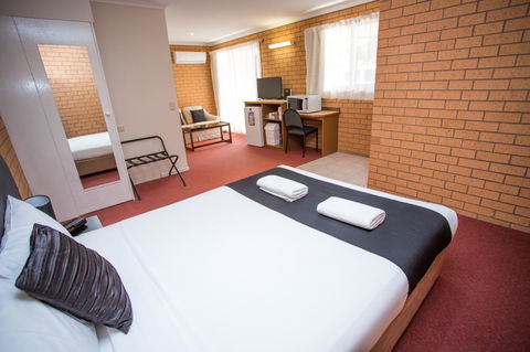 Blue Whale Motor Inn & Apartments - Hobart Tourism 9