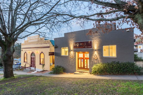 The Old Mechanics - Tourism TAS 20