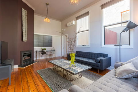 The Old Mechanics - Tourism TAS 7