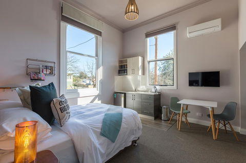 The Old Mechanics - Tourism TAS 11