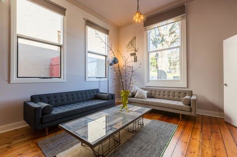 The Old Mechanics - Tourism TAS 5