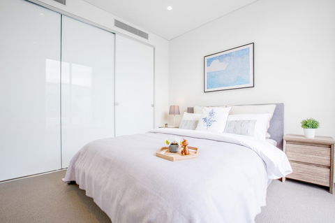Docklands Waterfront Luxury Villa - Tourism TAS 24