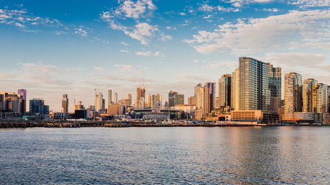 Docklands Waterfront Luxury Villa - Tourism TAS 3