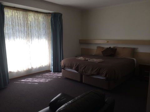 Ambassador Motor Inn - Hobart Tourism 17