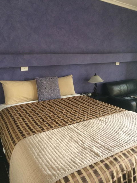 Ambassador Motor Inn - Hobart Tourism 30