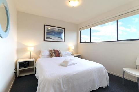 Via Nuova - Hobart Tourism 18