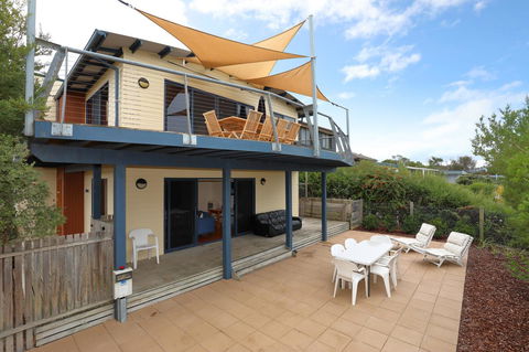 Via Nuova - Hobart Tourism 20