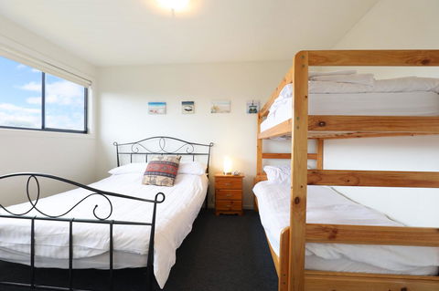 Via Nuova - Hobart Tourism 2