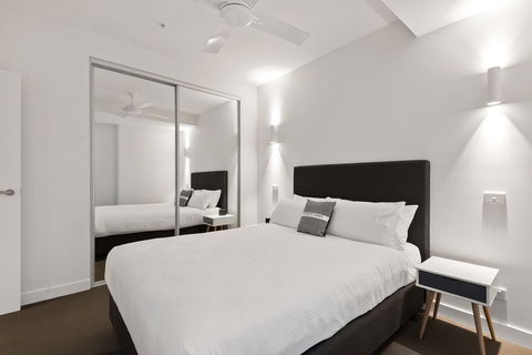 District Apartments Fitzroy - Tourism TAS 24