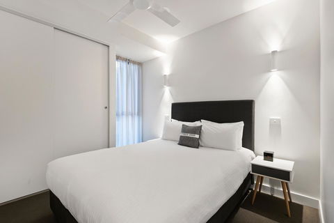 District Apartments Fitzroy - Tourism TAS 11