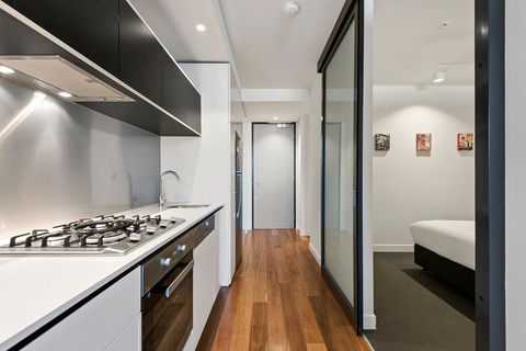 District Apartments Fitzroy - Tourism TAS 17