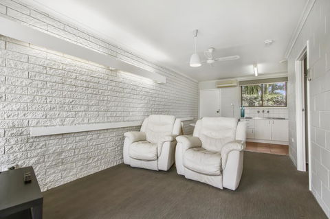 Hybiscus Waterfront Apartments - Hobart Tourism 28