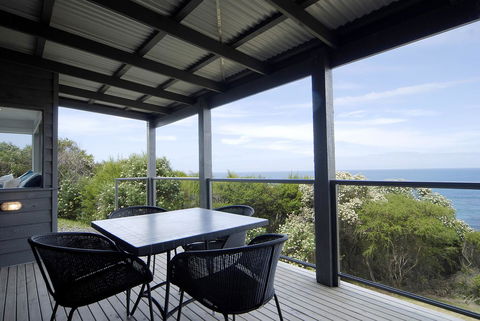Points South By The Sea - Tourism TAS 26