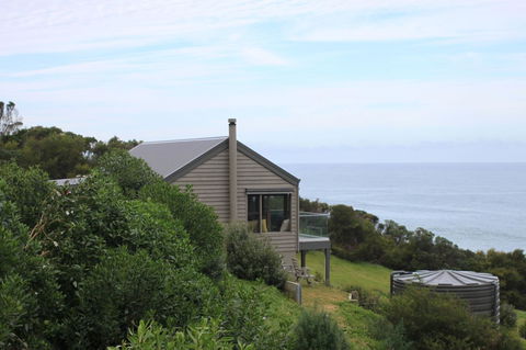 Points South By The Sea - Tourism TAS 31