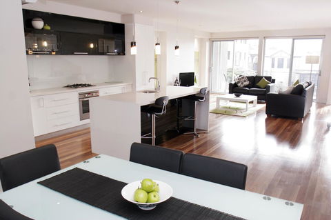 104 On Merri Apartments - Hobart Tourism 7