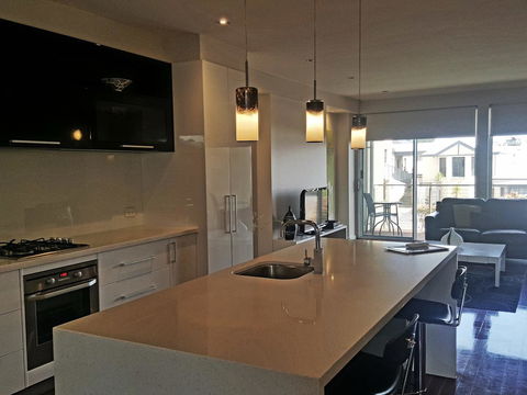104 On Merri Apartments - Hobart Tourism 21