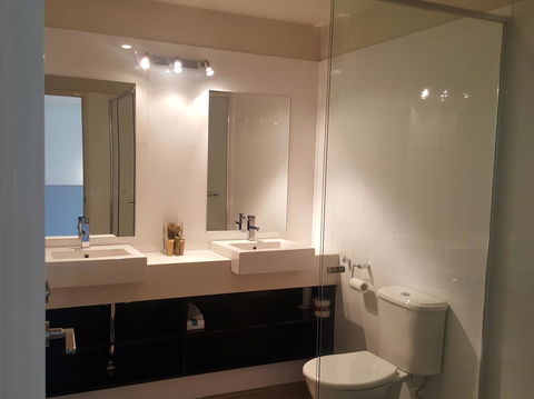 104 On Merri Apartments - Hobart Tourism 23