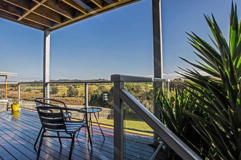 Saltwater Breeze Retreat - Hobart Tourism 27