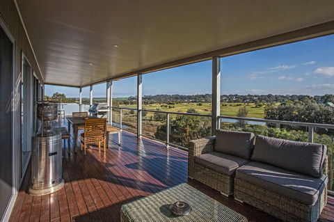 Saltwater Breeze Retreat - Hobart Tourism 7